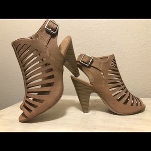 Camel Brown Peep Toe Heels